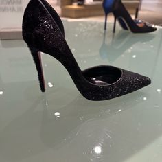 New Christian Louboutin Iriza Black Pump Size 39.5 Never Worn Louboutin High Heels, Black Lace Heels, Christian Louboutin Iriza, Christian Louboutin Pigalle Follies, Christian Louboutin Pigalle, Christian Louboutin So Kate, Louboutin Heels, Christian Louboutin Heels, Lace Heels