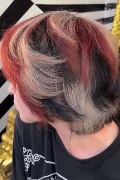 Dyed Hair For Short Hair, Hair Dye Ideas On Short Hair, Short Hair Inspo Color, Short Color Hair Ideas, Cool Hair Colors For Short Hair, Two Colored Hair Ideas, Unique Hair Dye Ideas For Short Hair, Short Dyed Hair Aesthetic, Calico Hair Color Short