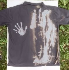 Bleach Black Shirt Design, Bleaching T Shirt, Black Shirt Bleach Designs, Bleach Dye Shirts Ideas, Bleach T Shirt Designs, Tshirt Bleach Design