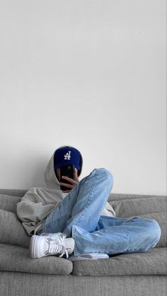 Sneakers Outfit Men, Spiritual Fashion, Baggy Jeans Outfit, Modele Fitness, Mens Photoshoot Poses, Baggy Clothes