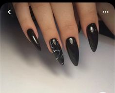 Almond Black Nails Design, Black Nail Ideas Almond, Black Nails Almond Shape, Black Nail Designs Almond, Almond Nails Dark, Nails Black Almond, Dark Almond Nails, Nails Almond Black, Black Almond Nails Designs