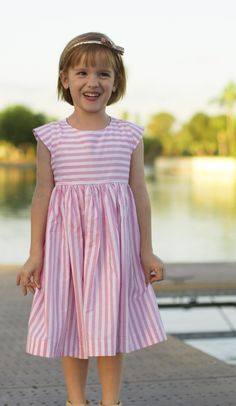 Handmade Girls Dress, Toddler Dress Patterns, Dresses By Pattern, Girl Dress Pattern, Dress Patterns Free, Sewing Patterns Girls, Trendy Sewing, Girl Dress Patterns