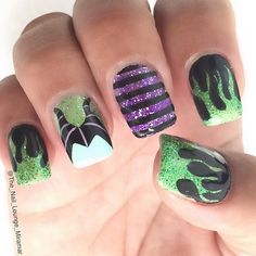 Diy Halloween Nails, Maleficent Nails, Meme Disney, Disney Manicure, Disney Nail Art, Disney Nail Designs, Halloween Nails Diy, Disney Nail