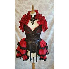 Halloween Burlesque, Red Queen Costume, Grey Skirts, Burlesque Fashion, Burlesque Outfit, Purple Goth, Goth Vampire, Heart Costume, Lace Shrug