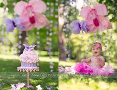 Twin Cake Smash, Outdoor Cake Smash, Girls First Birthday Cake, Cake Smash Inspiration, Toddler Portraits, Bday Pics, Curious George Party, Baby First Birthday Cake, Baby Cake Smash