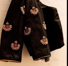 Work Blouse Hand Designs, Black Blouse Designs, Blouse Maggam Work, Maggam Blouse, Maggam Work Blouse, Traditional Blouse Designs, Beads Flower, Blouse Designs Indian, Aari Work Blouse