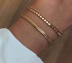 Layered Gold Bracelet Double Gold Bracelet Minimalist - Etsy Delicate Gold Bracelet, Gold Bracelets Stacked, Single Bracelet, Gold Watches, Bracelet Stacking, Bracelet Minimalist, Luxe Jewelry, Minimalist Studs