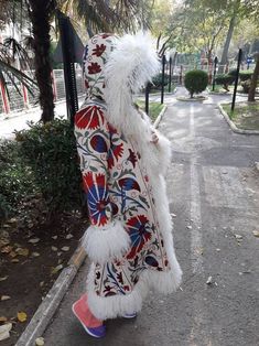 White Folk Outerwear For Winter, White Folk Style Winter Outerwear, Traditional Hooded Winter Outerwear, Folk Style Handmade Winter Outerwear, Handmade Folk Style Winter Outerwear, Handmade Folk Outerwear For Winter, Medieval Boots, 21st Birthday Presents, Hippie Boots