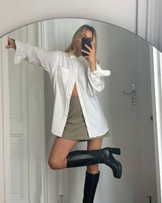 Oversized Button Down Shirt Outfit, White Button Down Outfit, Button Shirt Outfit, Sleeve Shirt Outfit, Style Année 80, Happy Hour Outfit, Button Down Outfit, White Button Shirt