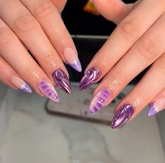 #nails #nailinspo #inspo #purplenail #purpleaesthetics #purplenails #purple 💜💅 Short Almond Nails Purple Design, December Nails Purple, Amethyst Inspired Nails, Metallic Aura Nails, 3d Purple Nails, Purple And Gold Almond Nails, Purple Festival Nails, Purple Edgy Nails, Purple Holographic Nails Designs