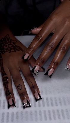 Cute Acrylic Nails Black And White, Black In White Nails, Nail Art Black French Tips, Nail Ideas Acrylic With Charms, Cute Black Nails Ideas French Tips Short, Black Bling French Tip Nails, Duck Nails Inspo Black, Black Tip Design Nails, Hoco Nails Black And Silver