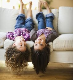 Friendship Photoshoot, Best Friend Day, Sisters Photoshoot, Sister Photos, Best Friend Photoshoot, Bff Photoshoot Poses, Bff Photoshoot, Friends Day, A Best Friend