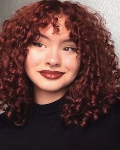 Curly Shag Haircut, Brown Curly Hair, Curly Hair Tutorial, Hair Color Streaks, Dark Red Hair, Colored Curly Hair