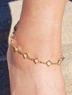 14KT Gold Filled Clear Square Stone Anklet Anklets for Women* Gold Ankle Bracelet *Gifts for Her Adjustable Beautiful minimalist gold filled Clear Square Stone Anklet. Mix and match with other Anklet available in our store, for an effortlessly chic look! Also a perfect gift for your bff, your bridesmaids, or a special person in your life. Gold filled Anklet moves loosely on.  The Anklet is adjustable from 10 inches You can adjust the Anklet. The listing is for 1 anklet that comes carefully packaged with box. Please read the Shipping Policy very carefully. We value and appreciate your every order and we do our best to process and ship very fast, to make sure your item gets to you as quickly as possible. Stone Anklet, Bracelets Summer, Cute Anklets, Anklet Gold, Anklets For Women, Charm Anklet, Anklets Boho, Stone Bracelets, Gold Anklet