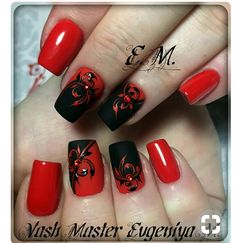 Black Floral Nails, Red And Black Nails, Nail Art Red, Short Nail Art, Red Nail Art, Black Nail Art, Matte Nails Design, Nails Red