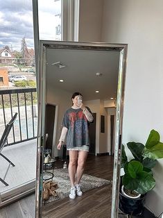 How to wear a slip skirt as a skirt! Featuring my favorite layering pieces for spring. Layer Top Outfits, A Skirt Outfit, Business Casual Outfits Winter, Layered Lace Top, Business Casual Winter, Pre Fall Fashion