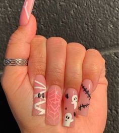 Uploaded by Stacia. Find images and videos about pink, nails and acrylics on We Heart It - the app to get lost in what you love. Black Halloween Nails, Horror Nails, Unghie Nail Art, Simple Acrylic Nails, Long Acrylic Nails Coffin