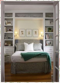 Explore Amazon's selection of creative bedroom storage ideas for a tidy space. Tiny Bedroom Design, Murphy Bed Ikea, Murphy Bed Plans, Decor Ikea, Small Bedroom Designs, Small Bedroom Decor, Bedroom Layouts