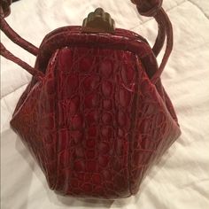 Near Mint Condition Deep Red Handbag Incredible Design And The Leather Is Still Soft And In Good Shape No Defects Minor Wear This Looks Like A Late 1930s Piece To Me. This Is A Rare And Pricey Item I Will Add Any Photos You Want Is You Are Interested. Alligator Purse, Red Purse, Red Purses, Red Handbag, Vintage Art Deco, Deep Red, Alligator, Mint Condition, Vintage Art