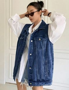 Raw Hem Straight Leg Jeans, University Outfit, Hijabi Outfits Casual, Casual Preppy Outfits, Hijabi Outfits, Classy Casual Outfits, Classy Casual, Pinterest Outfits, Denim Coat