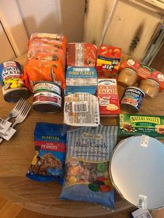 Kit For School, 72 Hour Emergency Kit, Planters Peanuts, Top Ramen, Emergency Prepardness, Emergency Survival Kit, Emergency Preparedness Kit, Survival Bag, Oats And Honey