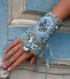 Hand Accessories, Fairy Costume, Wrist Cuffs, Steampunk Fashion, Fabric Jewelry, Beaded Embroidery, Diy Fashion