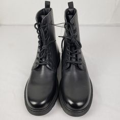 Express Lace-Up Mens Leather Boot. Casual Combat Boots With Plain Toe For Business, Black High-top Combat Boots For Business, Black Lace-up Combat Boots For Business, Black Combat Boots With Round Toe For Office, Black Leather Combat Boots, Combat Boots Men, Brogue Boots, Chukka Boots Men, Suede Chelsea Boots