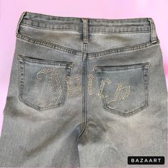 Brand New Juicy Couture Bedazzled Back Pockets/Butt “Juicy” Straight Leg Jeans! Tags Still On. Bedazzled Jean Pockets, Juicy Couture Jeans, Bedazzled Clothes, Bow Jeans, Bedazzled Jeans, Couture Jeans, Random Clothes, Design Jeans, People Clothes