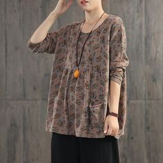 Item Code2297592021054Material100%CottonProduct Details:·Retro,Casual·O-neck·Floral·Pocket,Spliced·Long SleeveOne Size(Fit for EU 38-40,US8-10,UK12-14,AU12-14,NZ12-14)Length: 66.00 cm/ 25.98 "Bust: 118.00 cm/ 46.46 "Shoulder: 40.00 cm/ 15.75 "Sleeve Length: 55.00 cm/ 21.65 "The model height:5'2"/160cm，weight:115.7lb/52.5kg PS:1.The measurement is measured by hands,there will be 1 cm-3cm in error,hope you can understand.2.The product is taken in the bright light,there may be a little different in