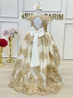 Cream And Gold Dress, Long Frocks Design, Long Frocks For Girls, Girl Dress White, Quinceanera Dresses Gold, Princess Design, Long Frock Designs, Frocks Design