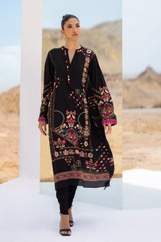 Azlin – Sania Maskatiya International Long Black Shirt, Sania Maskatiya, Pakistani Fancy Dresses, Website Features, How To Dye Fabric, Cut Shirts, Long Black, Fancy Dresses, Online Branding