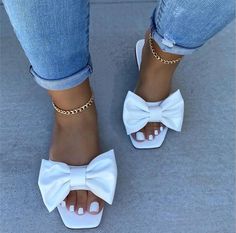 Spring/summer new outdoor flat leather bow non-slip beach lady slippers casual all-match fashion women sandals Spring 23, Elegant Flats, White Fashion Casual, Women Slides, Sandals Flat, Summer Slippers, Flat Slipper, Bow Sandals, Bow Flats