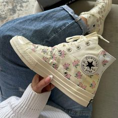 Aesthetic Converse, Cool Converse, Converse Aesthetic, Cute High Heels, Cute Nike Shoes, Girly Shoes