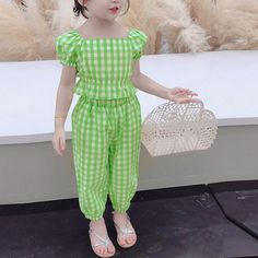 Cute Spring School Sets, Cute School Sets For Spring, Green Matching Sets For Summer, Matching Green Summer Sets, Matching Spring Playwear Sets, Green Cotton School Sets, Playful School Sets For Spring, Green Playful Sets For Spring, Cute Green Sets For Spring