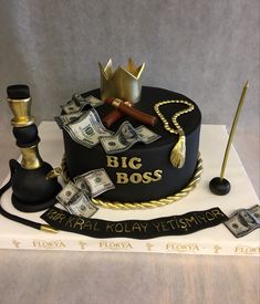 Boss Cake Ideas For Men, Man 35th Birthday Ideas, Big Boss Cake Birthday, Cake Design For Men Birthday, Birthday Cakes For Men Unique, Themed Cakes For Men, Cake For Boss, Bday Cake For Dad, Boss Birthday Cake