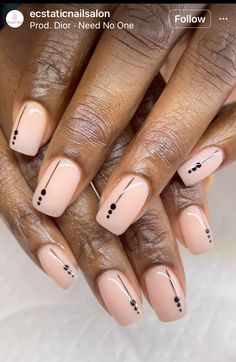 Corporate Baddie Nails, Black Dip Nail Designs, Black And Nude Nails Simple, Cute Nail Designs On Short Natural Nails, Simple Nails Black Women, Nail Square Designs, Nail Art Designs Minimalist, Nude Nails Black Women, White Nail Design Ideas