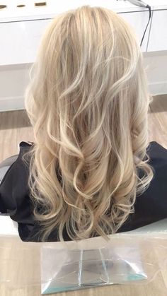 Hottest Haircuts, Long Hairstyles For Women, Hot Haircuts, Curls For Long Hair, Light Blonde Hair, Prom Hairstyles For Short Hair, Blonde Hair Inspiration, Hot Hair Styles