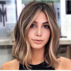 Shoulder Length Hairstyles, French Bob, Textured Bob, Highlights Brown Hair, Short Hair Balayage, Penteado Cabelo Curto, Brown Blonde Hair