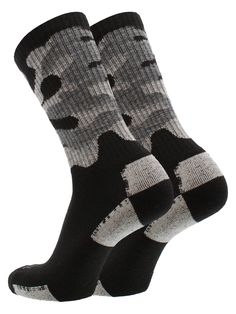 Product Features DESIGNED FOR PERFORMANCE: Lightweight wool socks breathe easily. A full cushion footbed means all day comfort. Reinforced padded cushion in the foot and Achilles provides durability and extra protection in your boots and shoes. Lightweight wool socks are versitile and can be used for many outdoor activities such as hiking, mountain biking (MTB), trail running, cycling, camping, golfing & more! Wool socks are a great gift idea for the outdoor enthusiast, hikers, Christmas, birthd