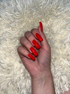 #маникюр #красныйманикюр #aesthetic #instagram #квадратныеногти Beautiful Red Nails, Red Nail Theory, Nail Theory, Maroon Nail Designs, Maroon Nail, Deep Red Nails, Red Gel Nails, Kutek Disney, Dark Red Nails