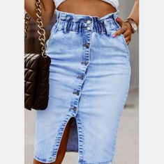 Summer Denim Skirt, Denim Button Skirt, Denim Skirt Fashion, Moda Denim, High Waisted Denim Skirt, Skirt With Buttons, High Waist Denim, Denim Chic, Denim Skirt Women