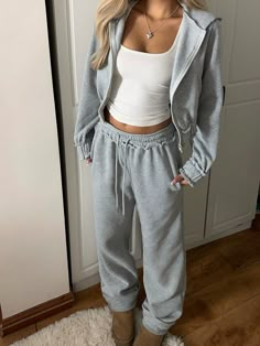 Women's Casual Sports Zip-Up Hooded Sweatshirt And Sweatpants Set, Autumn Outfit Grey Casual    Plain  Slight Stretch  Women Clothing, size features are:Bust: ,Length: ,Sleeve Length: Gray Zip Up Hoodie Outfit, Grey Zip Up Outfit, Grey Jogger Outfit, Flare Sweatpants Outfit, Grey Zip Up Hoodie Outfit, Sweatpants And Hoodie Outfit, Grey Sweatpants Outfit, Lounge Streetwear, Tracksuit Outfit Women