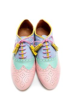 These pastel tone handmade oxford leather ballet flats, Oxford inspired are adorable women's best pair of shoes that you will wear everyday all through the year. With extra soft rubber sole, they are even suitable for wet weather. This perfect Oxford's flats will be the chic shoe you reach for again and again. Crafted from smooth Italian leather and embellished with tassels they make perfect fit. Give your look unique signature and wear them with everything. This handmade flats are cushioned for Pink Leather Closed Toe Shoes With Rubber Sole, Pink Ballet Flats With Leather Sole, Pink Flats With Rubber Sole For Spring, Pink Ballet Flats For Spring With Almond Toe, Spring Pink Leather Shoes With Rubber Sole, Elegant Pink Flats With Rubber Sole, Pink Spring Ballet Flats With Almond Toe, Pink Almond Toe Ballet Flats, Pink Oxfords With Leather Sole And Round Toe