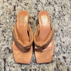 As Is In As Shown In Pics / Never Used Super Comfortable Casual Toe Post Sandals With Padded Heel, Vince Camuto Shoes, Vince Camuto, Women's Shoes Sandals, Shoes Sandals, Size 6, Women Shoes, Sandals, Women Shopping