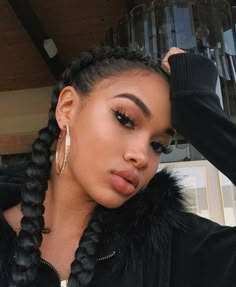 Cydney Christine, Beauty Lipstick, Makeup Geek, Black Girls Hairstyles, Beauty Inspiration, Pretty Face, Hair Goals, Makeup Hair