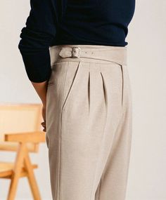 Eleve su vestuario de oficina con estos pantalones de talle alto tipo gentleman. Perfectos para un look profesional, estos pantalones ofrecen un ajuste y un estilo clásicos.



Material: Poliéster


Estilo: Elegante e informal


Longitud: Largo completo


 




Si desea más información, póngase en contacto con nosotros en el siguiente correo electrónico:
support@antoniosclothing.com






CAMBIOS GRATUITOS PARA TODOS LOS ARTÍCULOS

POLÍTICA DE DEVOLUCIÓN Y REEMBOLSO DE 14 DÍAS Elegant Pant, Monk Strap Shoes, Fabric Shoes, Brogue Shoes, Elegant Shoes, Tassel Loafers, Jogger Set, Professional Look, Grey Khakis