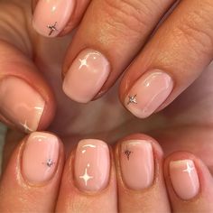 Short Nails Ideas Clear, Cute Painted Nails Short, Starter Biab Nails, Short Nails Natural Color, Subtle Short Nails, Bib Short Nails, Biab Short Nails Ideas, Biab Nail Inspiration, Birthday Nails Biab