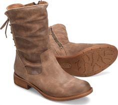 Teacher Shoes, Sofft Shoes, Suede Fashion, Slouched Boots, Leather Lace Up Boots, Riding Boot, Comfortable Boots, Classic Shoes, Tall Boots