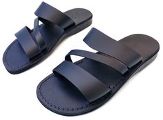 Buy any 3 pairs from us and get FREE UPGRADE to Expedited Shipping These Classic Handmade Leather Jerusalem Sandals are perfect for summer and a hobdays, but they're so comfortable, you'll want to wear them all year round. With a beautiful leather upper material and a rubber sole, these Flats leather sandals offer a comfortable and natural walking experience, making them ideal for every day and extended wear. With quality in mind, these elegant leather sandals for women and men are made with Ita Leather Sandals For Men, Summer Leather Sandals, Toe Ring Sandals, Sandals For Men, Mens Leather Sandals, Beach Slides, Flats Sandals, Leather Sandals Flat, Everyday Shoes