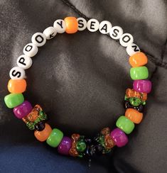 Spooky season hand-made bracelet loose fitting Casual Halloween Jewelry Gift, Handmade Multicolor Bracelets For Halloween, Handmade Casual Halloween Jewelry, Casual Handmade Halloween Jewelry, Casual Handmade Jewelry For Halloween, Pony Bead Jewelry, Kandi Singles, Ideas Pulseras, Kandi Beads